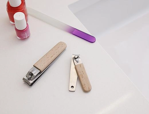 KIKKERLAND Wood Nail Clipper Set